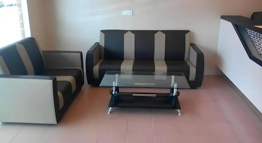 Rst Hotel Τζόχορ Μπάχρου