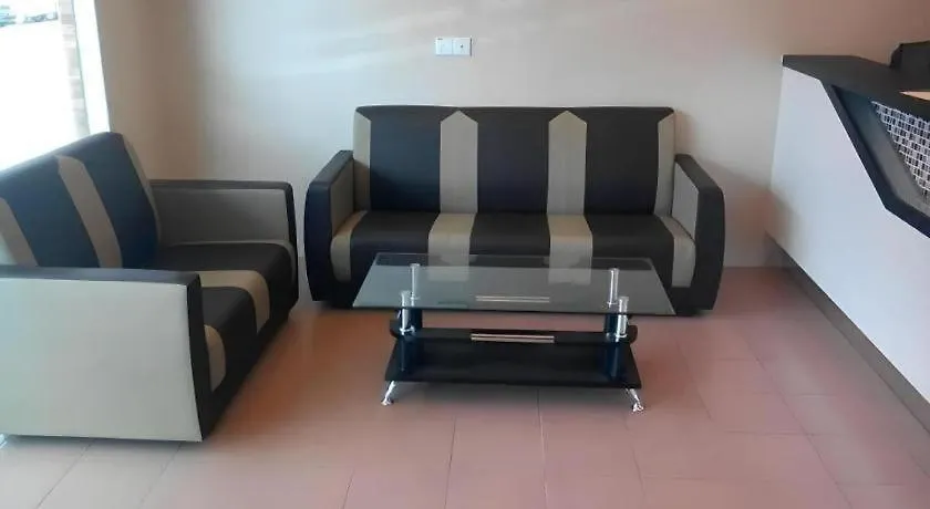 Rst Hotel Τζόχορ Μπάχρου